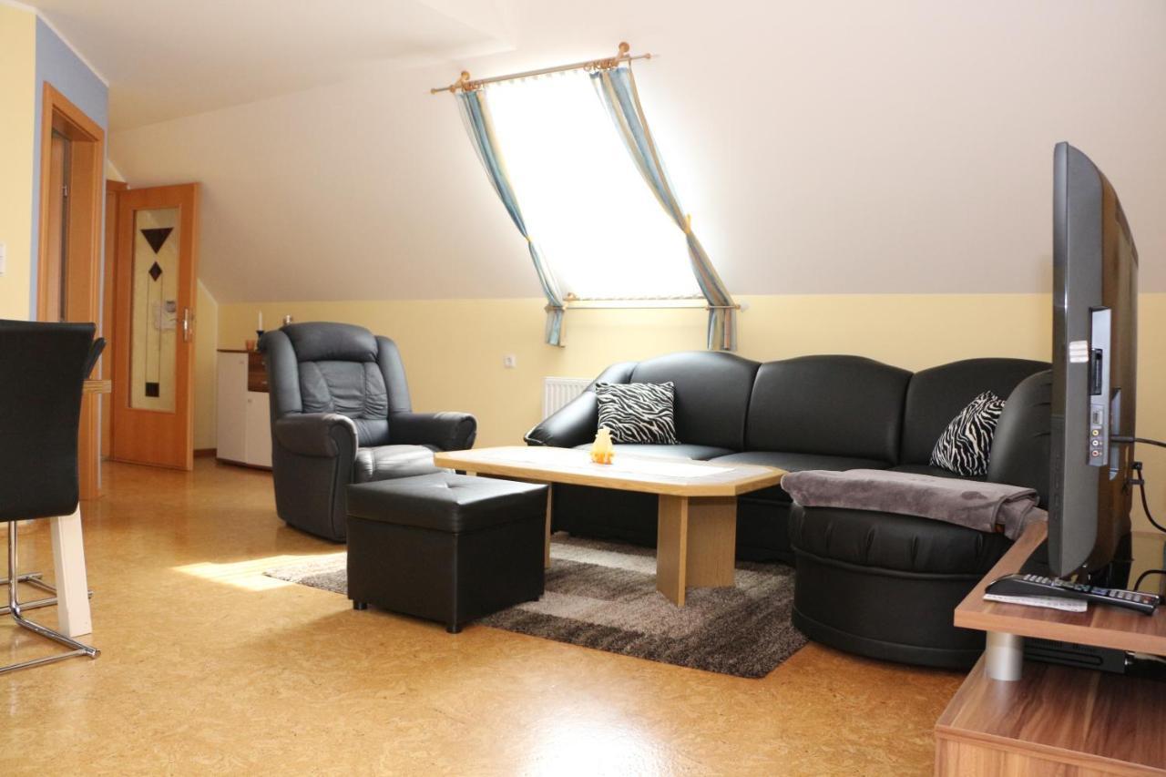 Ferienwohnung Moni Geiseldorf 외부 사진